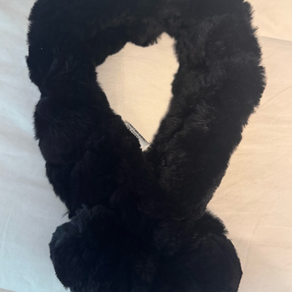 Black Fur Neck Scarf